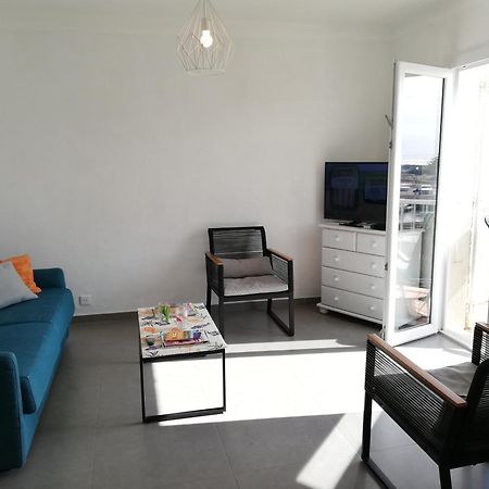 Superbe Appartement Avec Vue Sur Mer Et Port, Parking Prive Saint-Pierre-la-Mer  Esterno foto