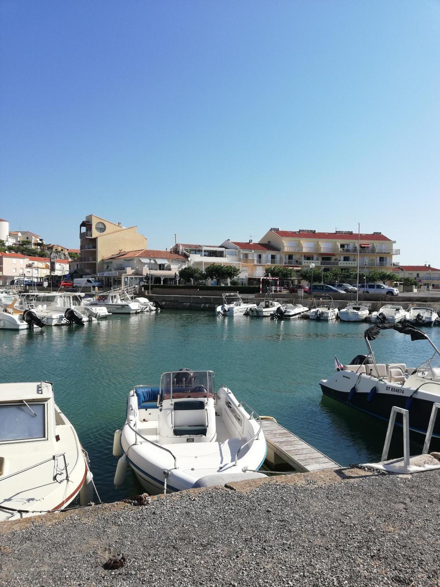 Superbe Appartement Avec Vue Sur Mer Et Port, Parking Prive Saint-Pierre-la-Mer  Esterno foto