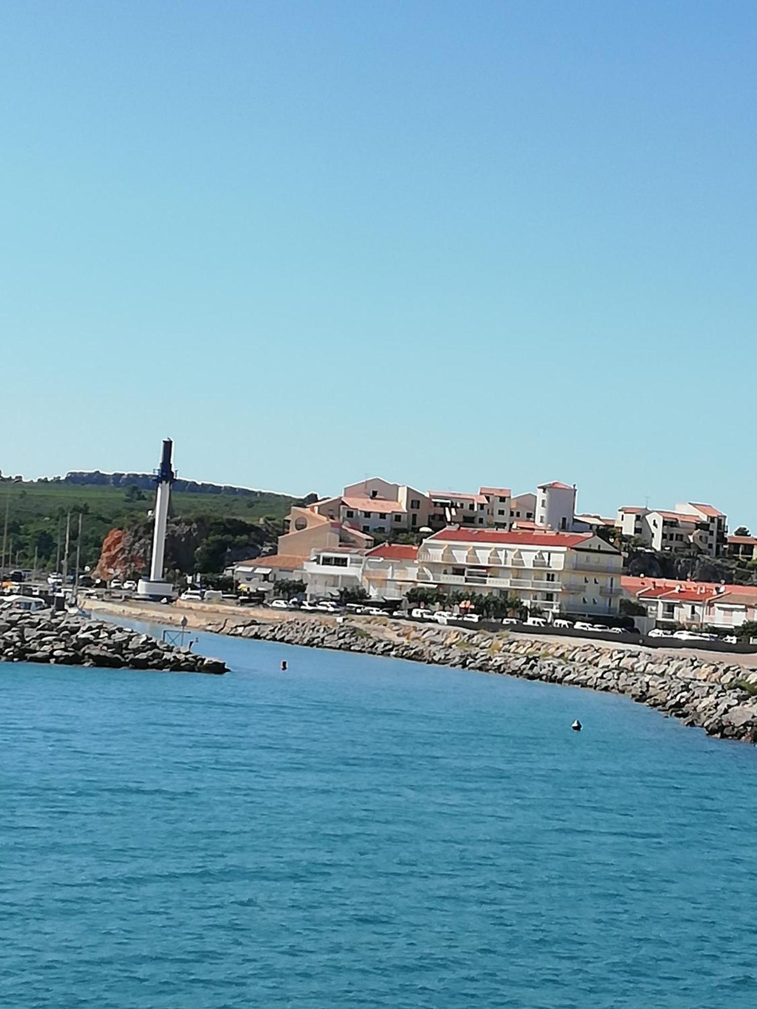 Superbe Appartement Avec Vue Sur Mer Et Port, Parking Prive Saint-Pierre-la-Mer  Esterno foto